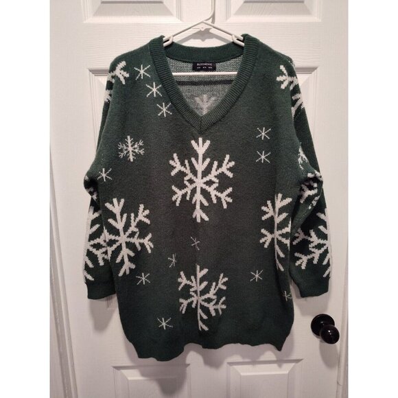 Bloomchic Women Sweater Size 12‎ Green and White w/Snowflake Design - Picture 3 of 8